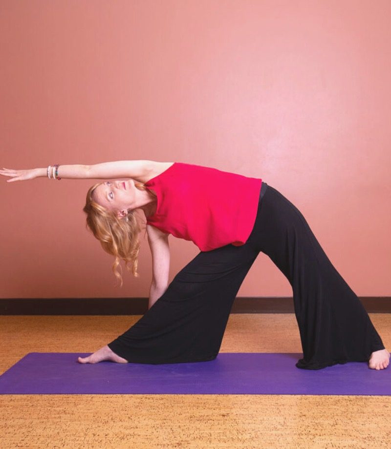 yoga classes by shanine dennill in trikonasana oakville, waterdown, burlington, hamilton